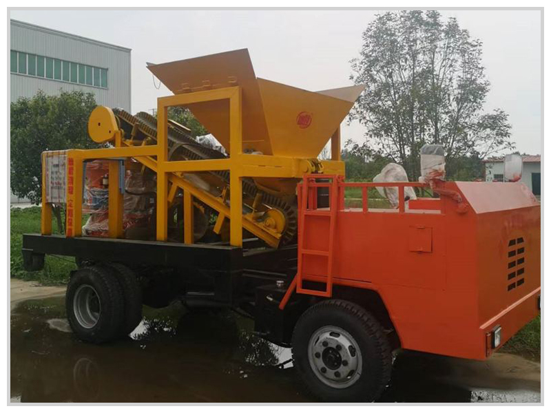 钩臂式<a href=http://www.sn521.cn/show/diaozhuang/ target=_blank class=infotextkey>喷浆机</a>组800-600实体图1.jpg